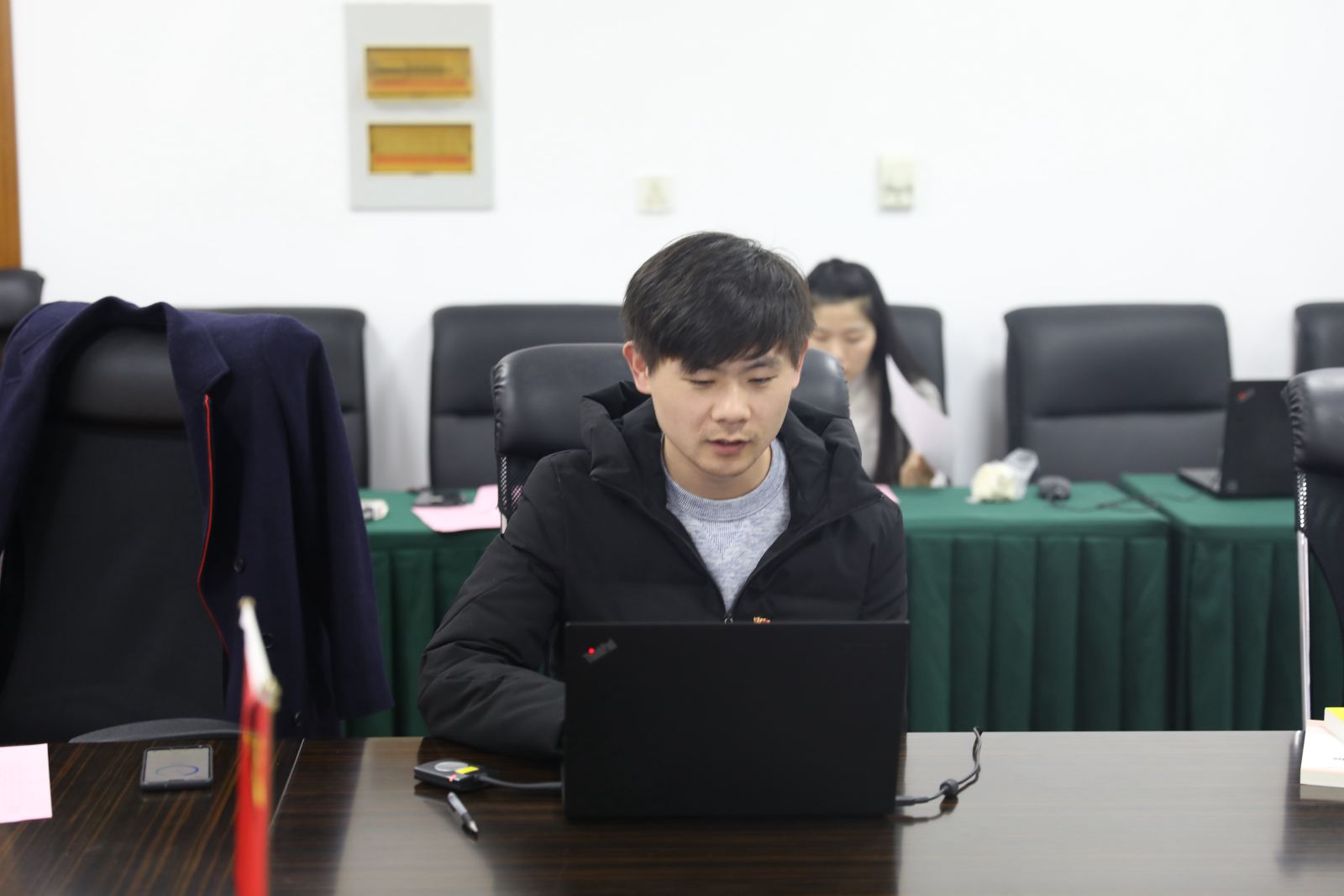 德赢官网Vwin党委召开支部书记述职交流会