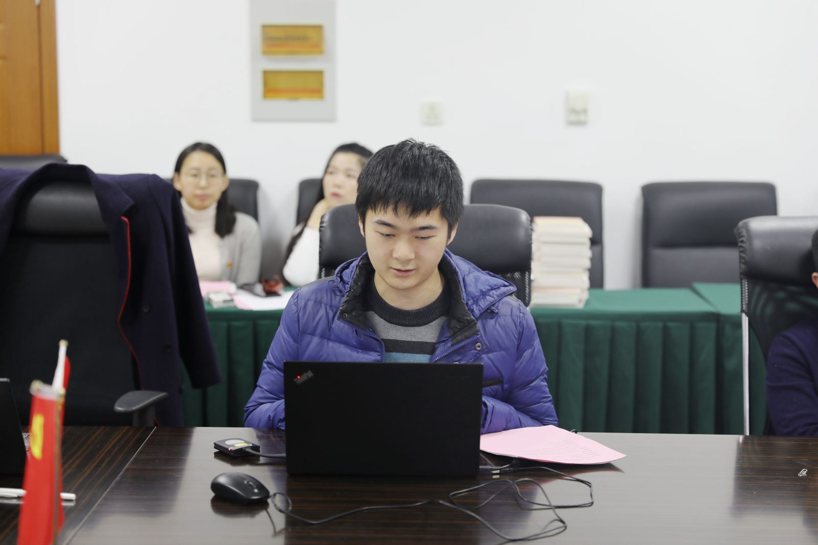 德赢官网Vwin党委召开支部书记述职交流会