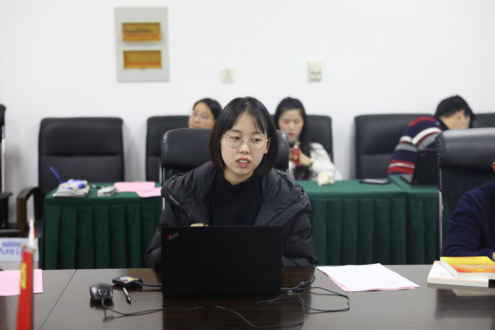 德赢官网Vwin党委召开支部书记述职交流会