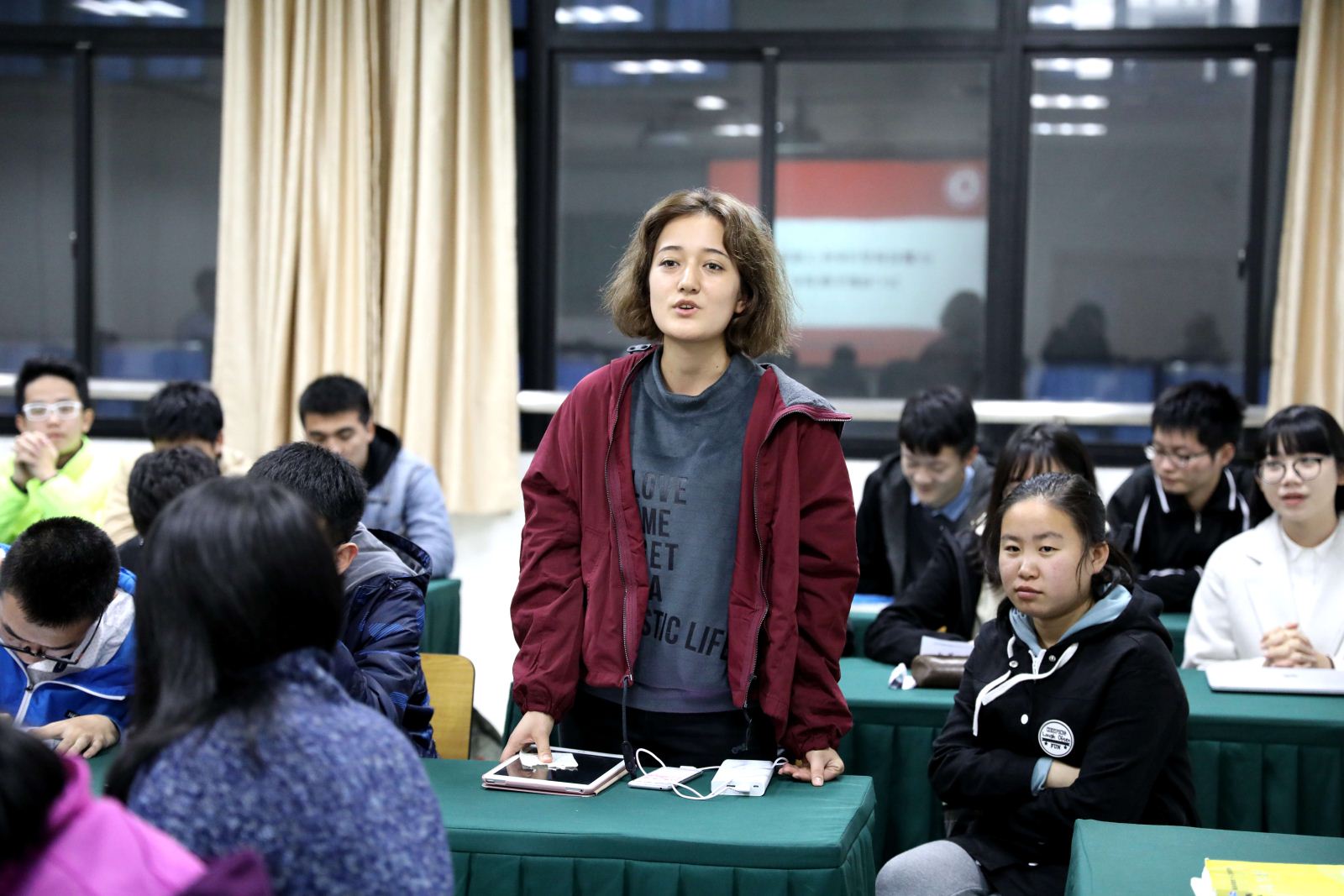 师生沟通 携手共进——计算机科学与德赢官网Vwin召开2017级本科新生座谈会