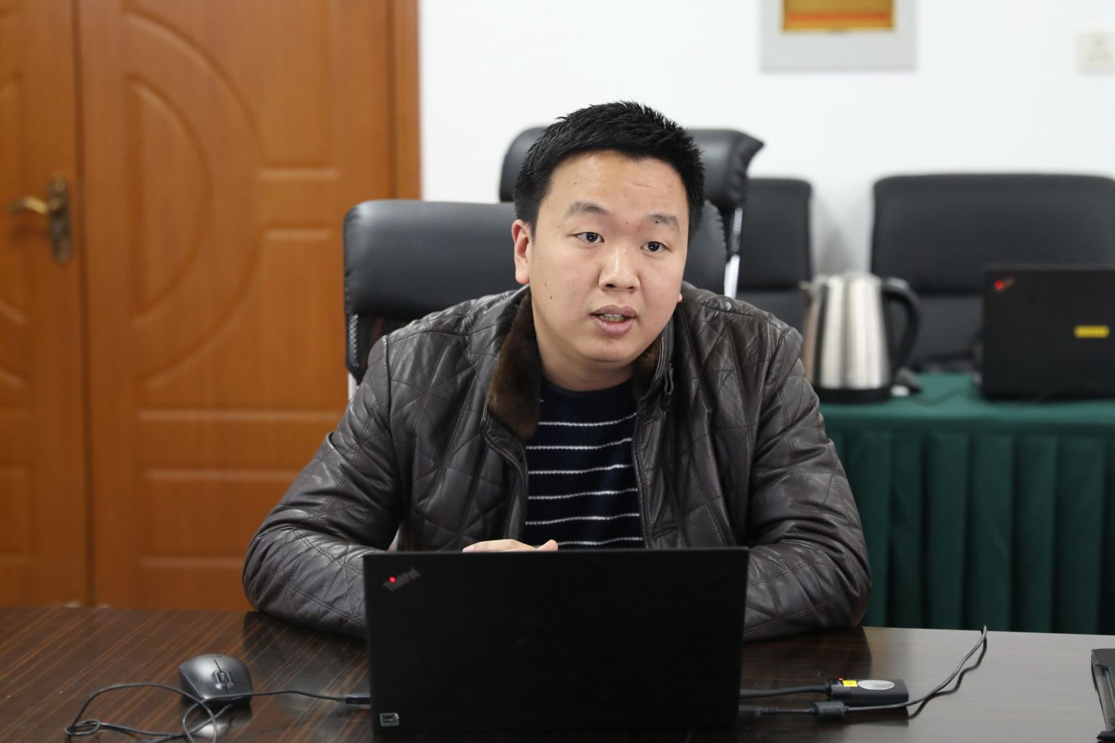 计算机科学与德赢官网Vwin党委召开支部书记述职考评交流会