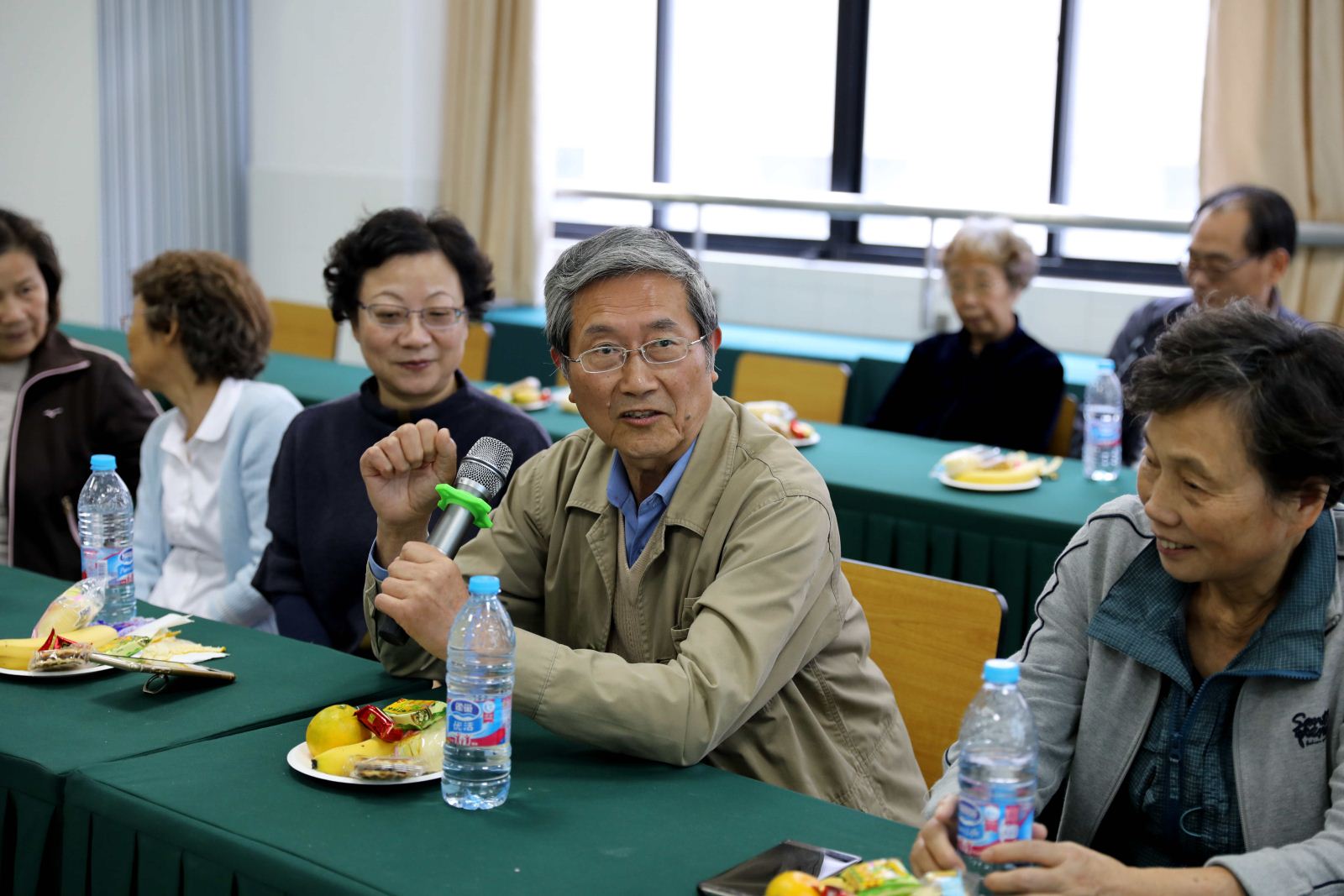 计算机科学与德赢官网Vwin举行敬老节茶话会