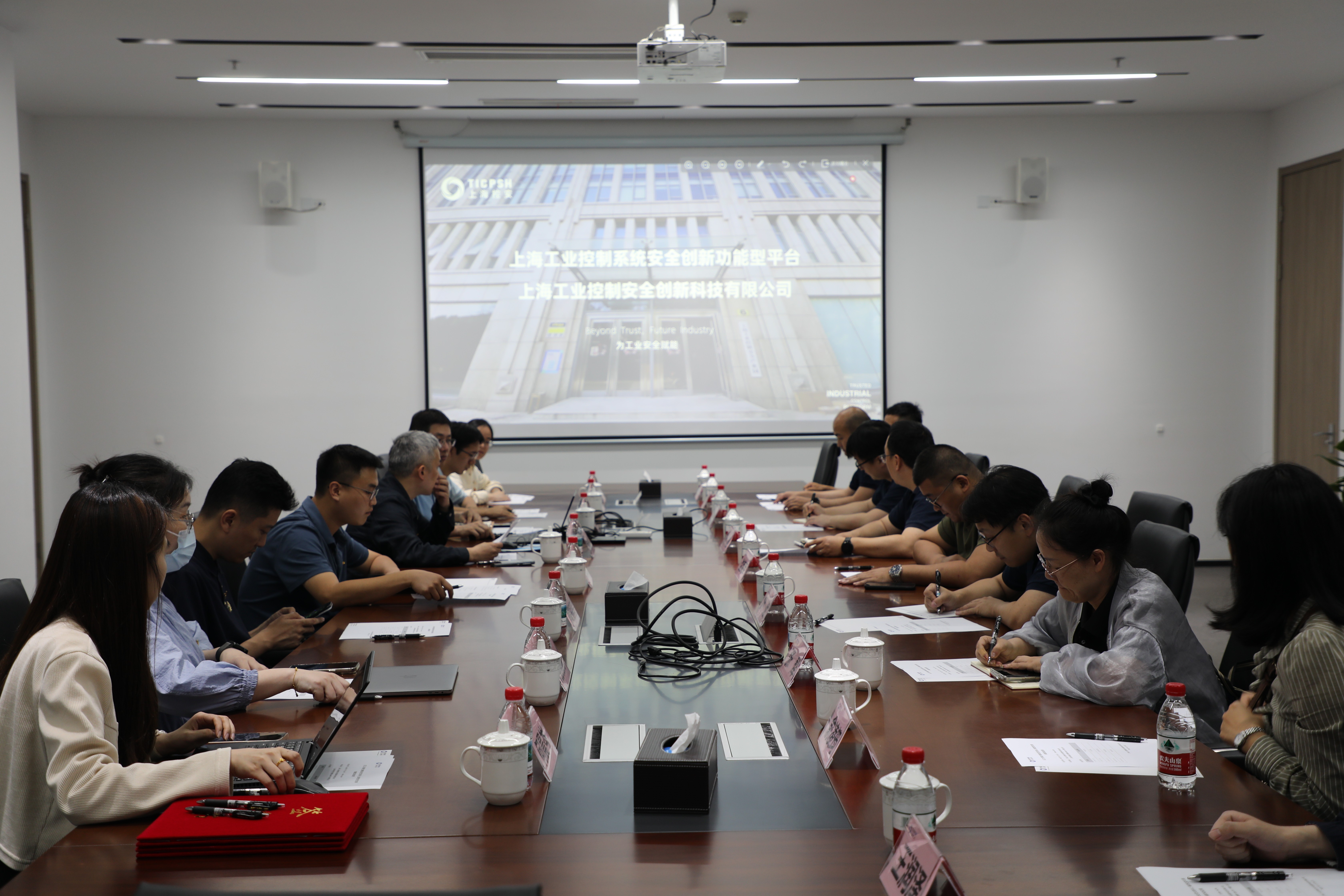 6M5A1354.JPG 6M5A1354.JPG