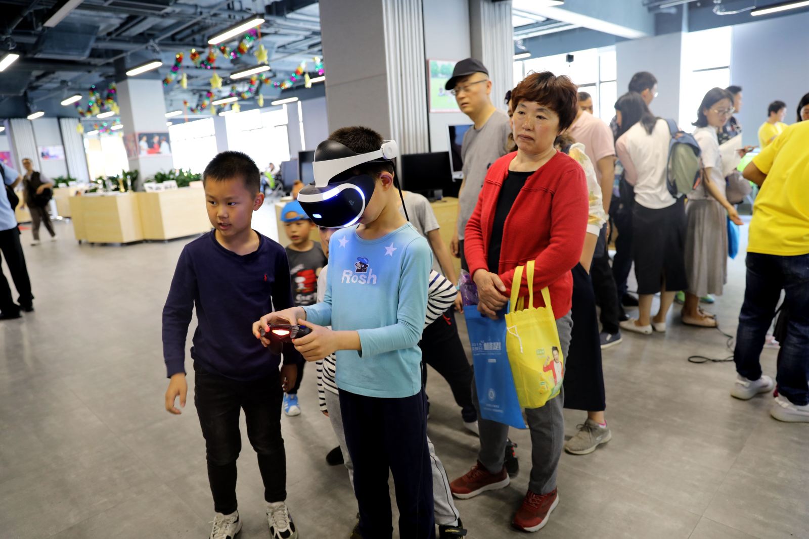 一次近距离与“高科技”的亲密接触——公众开放日带你走进不一样的高可信计算重点实验室