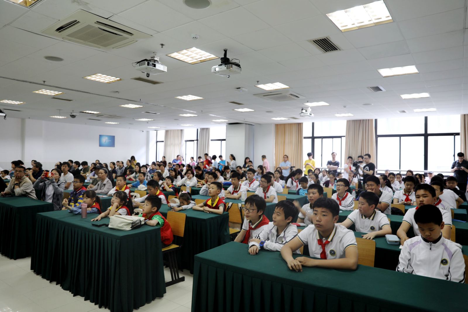 一次近距离与“高科技”的亲密接触——公众开放日带你走进不一样的高可信计算重点实验室