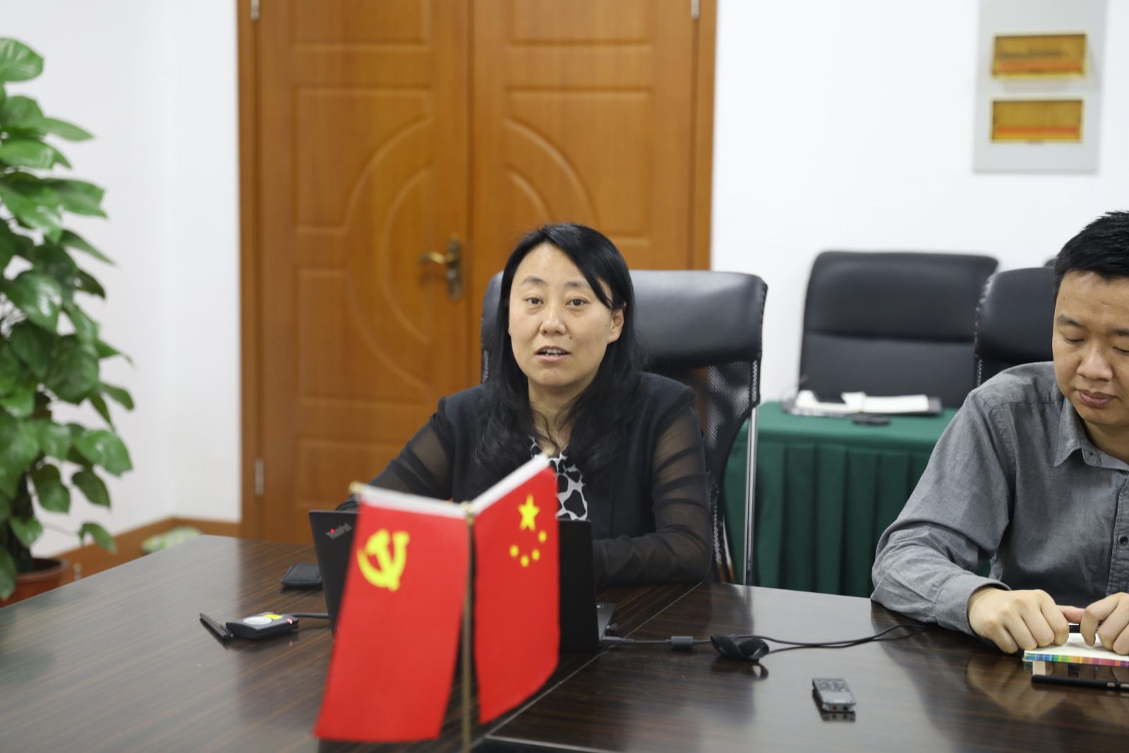 推动党建创新项目，提高党务工作水平——计算机科学与德赢官网Vwin党委召开党支部书记工作例会