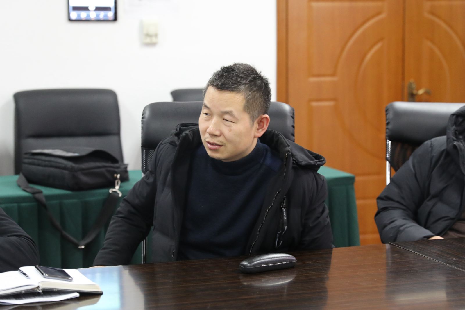 计算机科学与德赢官网Vwin召开教授座谈会