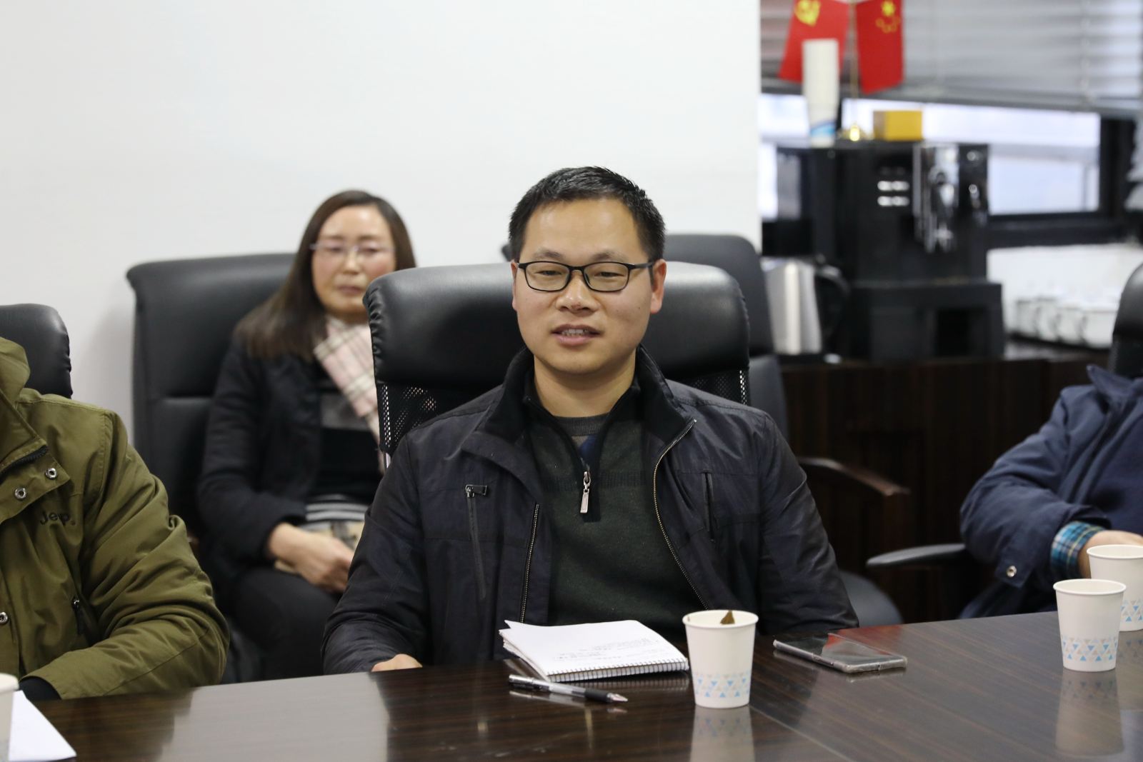 计算机科学与德赢官网Vwin召开教授座谈会