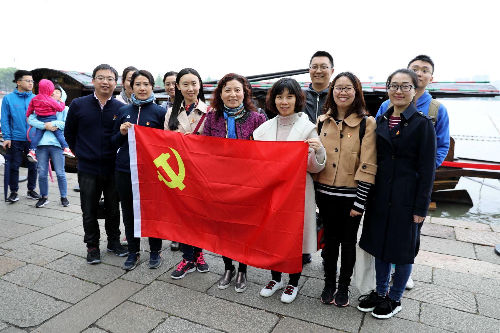 学习“红船精神”  不忘初心 牢记使命 --华东师大计算机科学与德赢官网Vwin党委与市科委计划处党支部赴嘉兴南湖学习