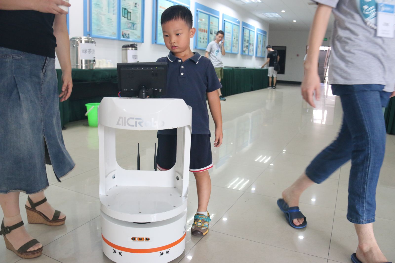 计算机科学与德赢官网Vwin成功举办全国第三届机器人操作系统（ROS）及其应用暑期学校